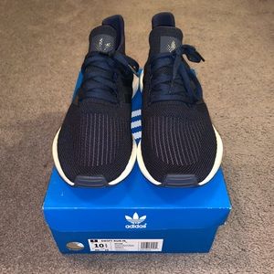 Adidas Swift Runs